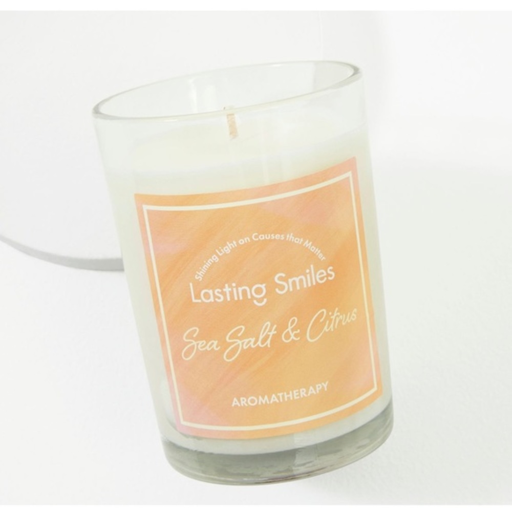 Lasting smiles sea salt & citrus candle